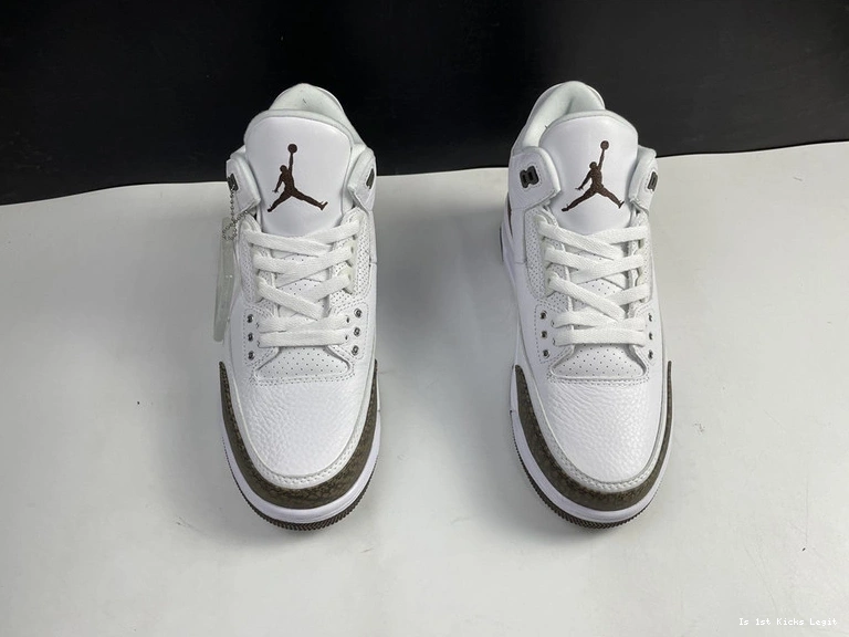 Mocha - 3 Retro 136064-122 (2018) Jordan 0113